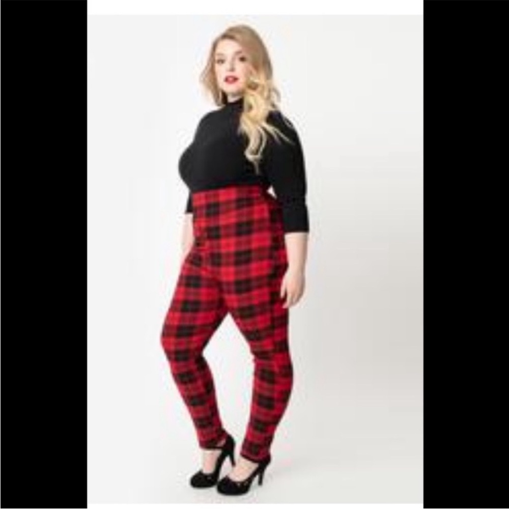NWOT Unique Vintage plaid pants